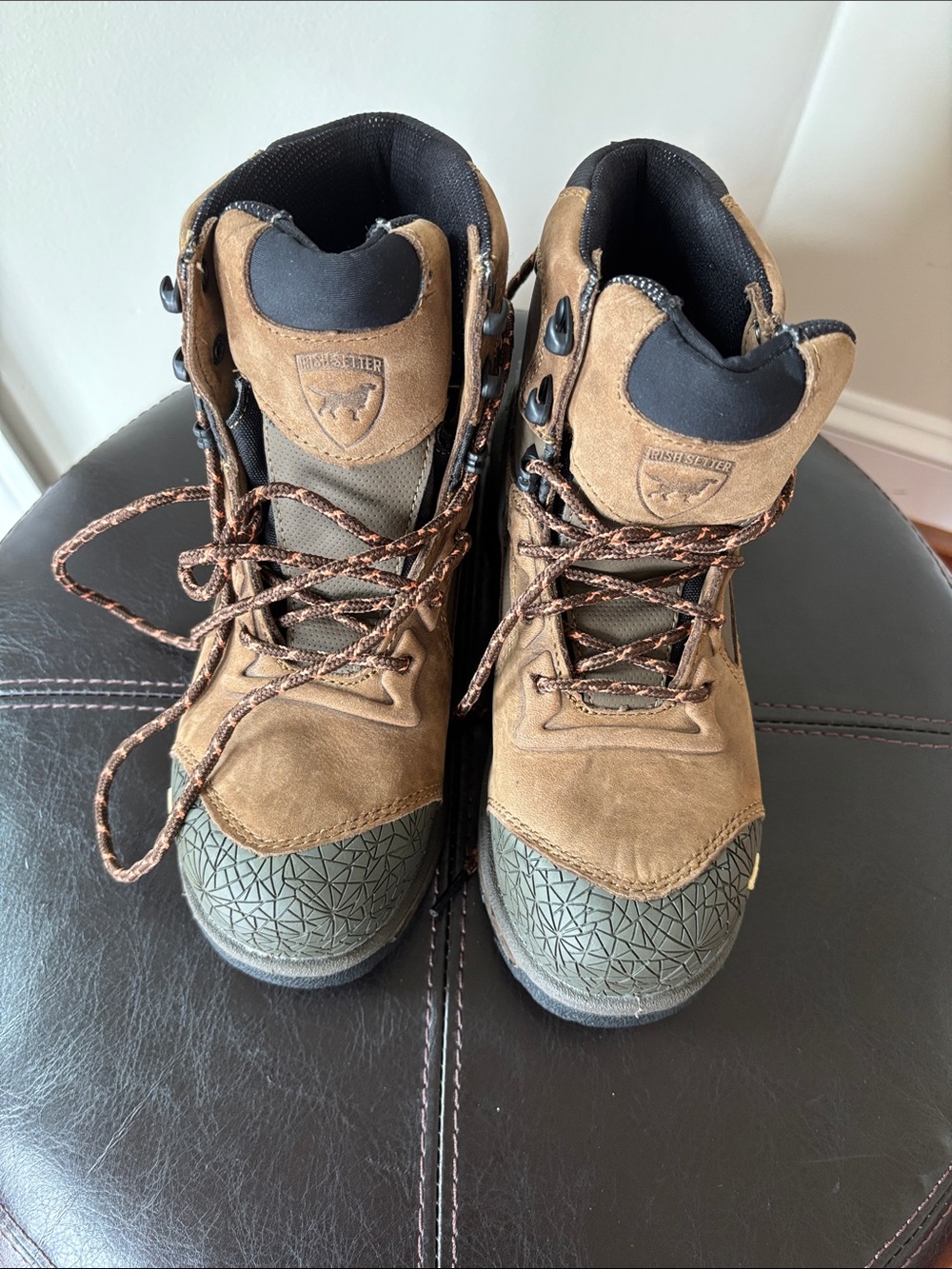 Red Wing Irish Setter 83230 Women’s Brown Work Boots with Textured Toe 5 B/M
